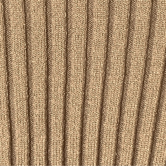 Boutique Brand Womens L Ribbed Knit Long Sleeve Crop Top Mocha Tan Beige NWT - Picture 7 of 8